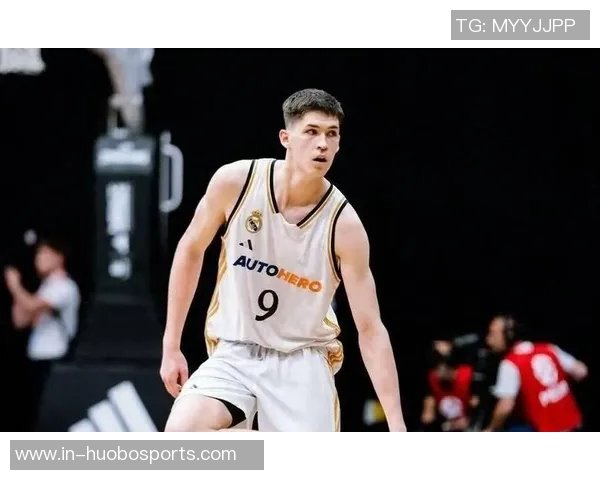 杰明表现出色8分4板7助助球队赢得胜利展现潜力与实力